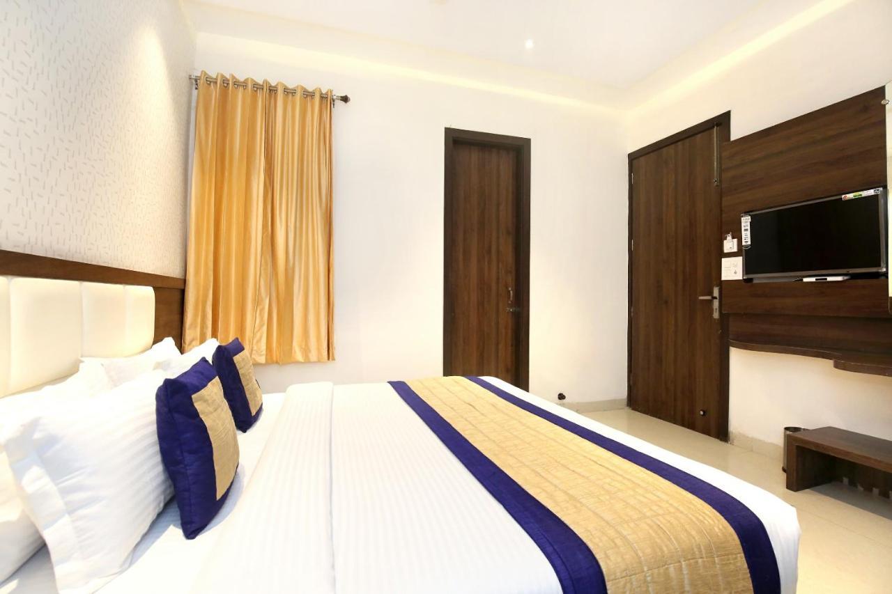 Oyo 11680 Hotel Grand Star Αμριτσάρ Εξωτερικό φωτογραφία