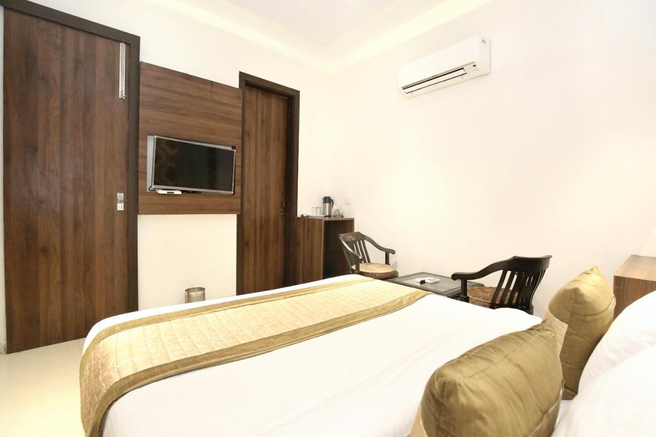 Oyo 11680 Hotel Grand Star Αμριτσάρ Εξωτερικό φωτογραφία